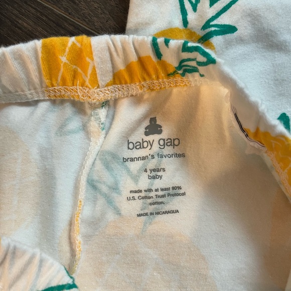 GAP Kids Pineapple Print Leggings - Yellow and Green - Picture 2 of 3